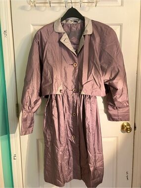 Women’s Lightweight Vintage Mauve Trench Coat with Contrast Collar